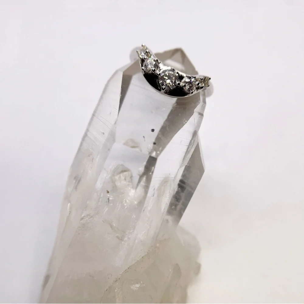 Classic 5-Stone Moissanite Ring 18K White Gold 925 Silver Band Ring Guard GRA